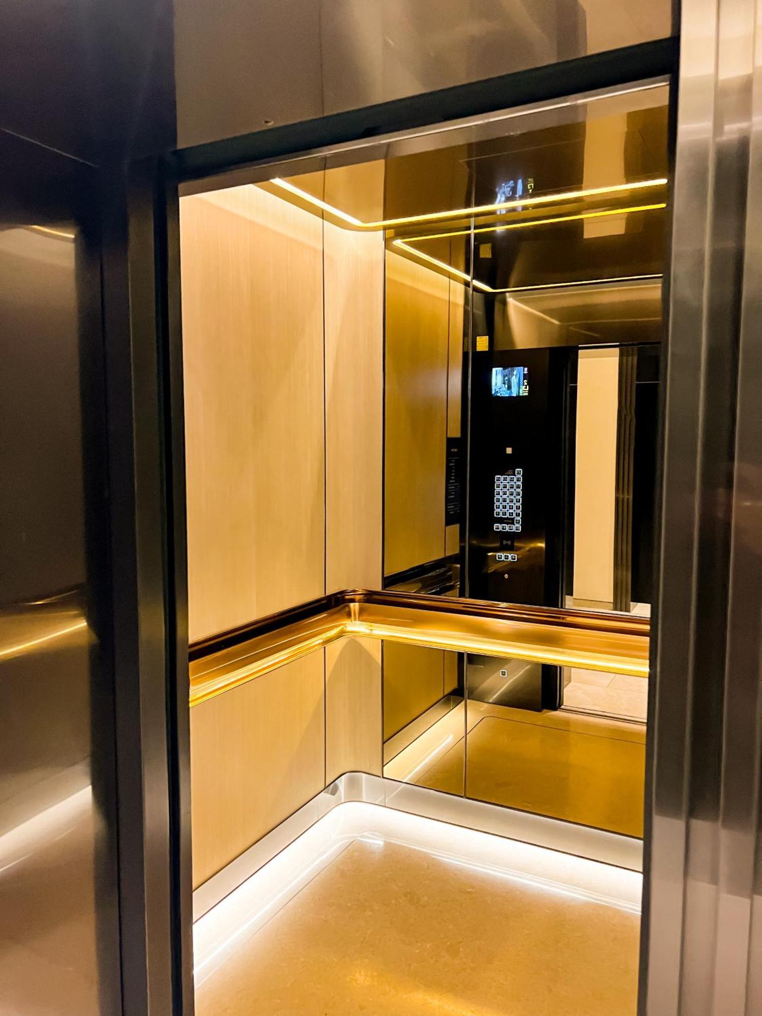 Marq Luxury 25 Gym Center, Infinity Pool * TP. Hồ Chí Minh
